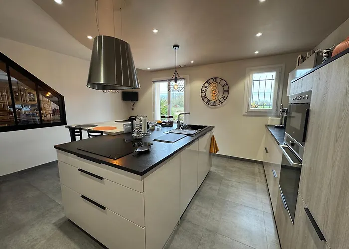 民宿 Le Repaire Des Bolides - 24h Du Mans - 6p - Wi-fi Beaufay